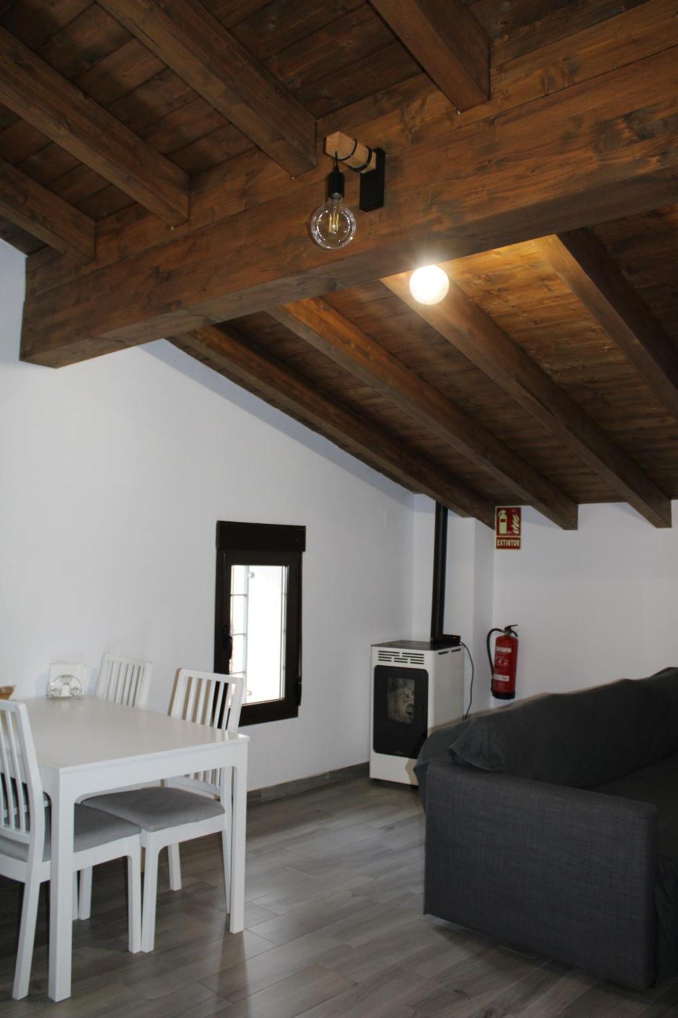 Apartamentos Patas Y Patetas Tragacete Extérieur photo